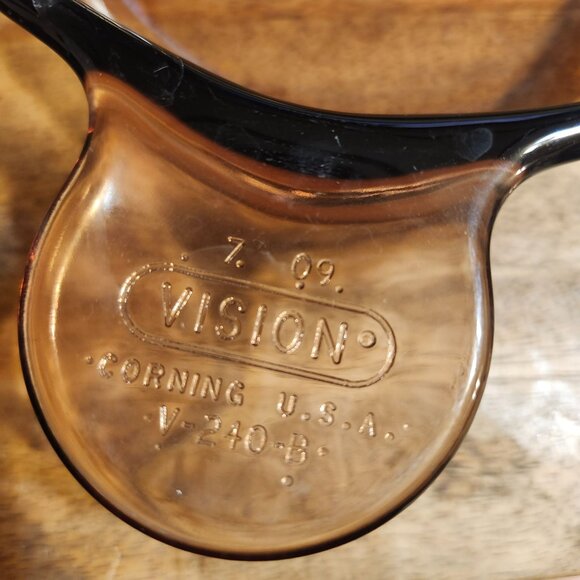 Vintage Pyrex Vision Grab-It and Go V-240 Amber Brown Bowl Lid Set 7 Oz USA - Picture 4 of 6
